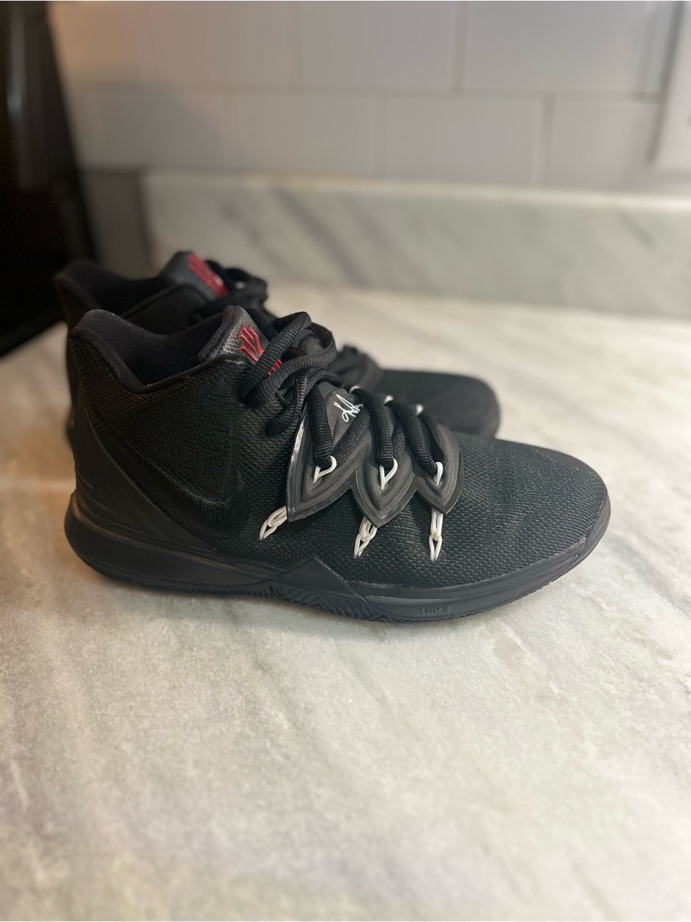 Nike Kyrie 5 Youth Basketball Shoes